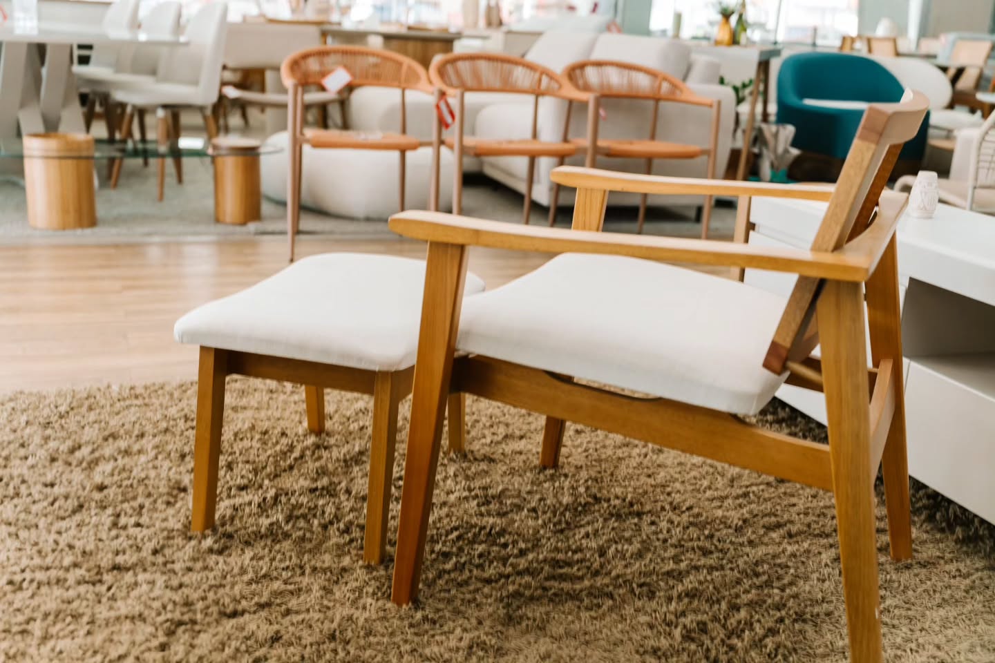 Poltrona Dunne com Puff - Imagem 6